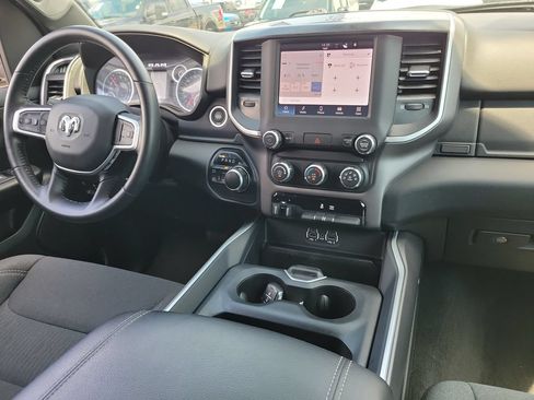Used 2022 RAM 1500 Big Horn AWD/4WD image 13