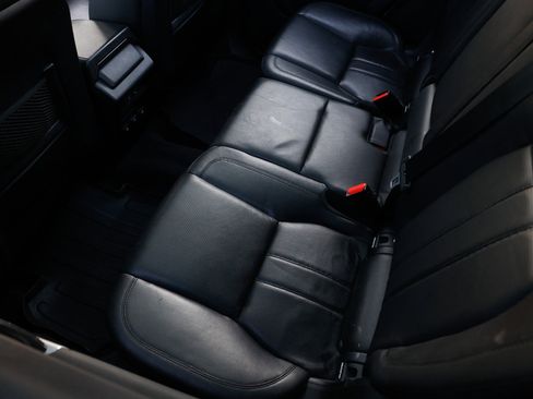 Used 2017 Land Rover Discovery Sport HSE image 10