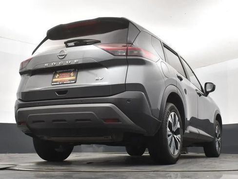 Used 2023 Nissan Rogue SV FWD image 13