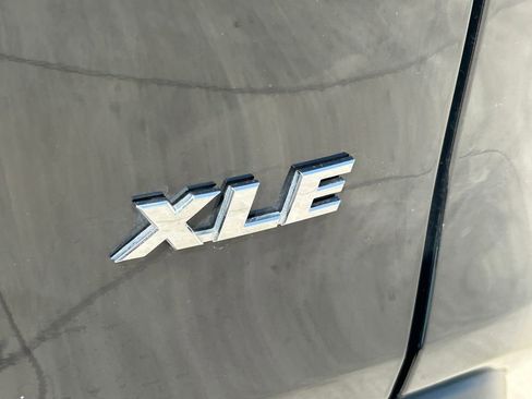 Used 2025 Toyota RAV4 XLE FWD image 13