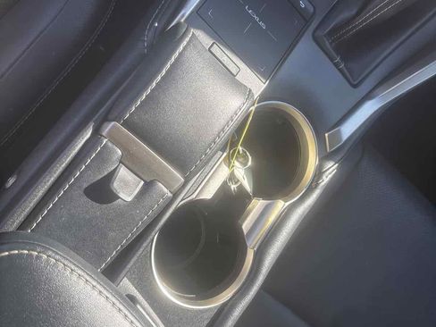 Used 2018 Lexus NX 300 image 16