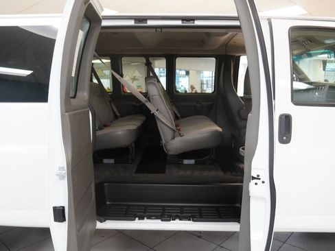 Used 2016 Chevrolet Express 3500 LT w/ LT Preferred Equipment Group image 23