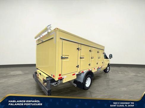 Used 2022 Ford E-450 and Econoline 450 Super Duty RWD image 13