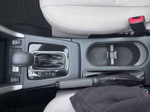 Used 2015 Subaru Forester 2.5i Touring w/ Eyesight & Navigation System AWD/4WD image 28