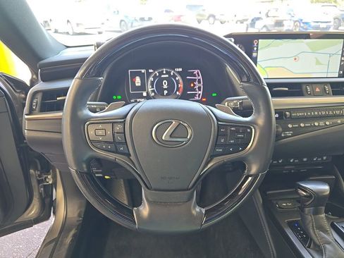 Used 2020 Lexus ES 350 w/ Accessory Package FWD image 11