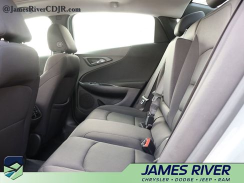 Used 2023 Chevrolet Malibu LT image 17