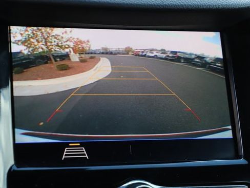 Used 2021 Chevrolet Trax LT w/ Redline Edition image 29