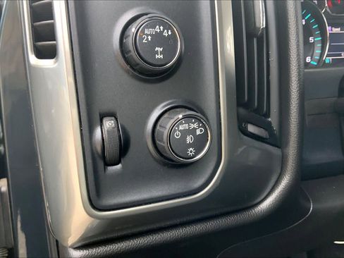 Used 2018 Chevrolet Silverado 1500 LT w/ All Star Edition image 35