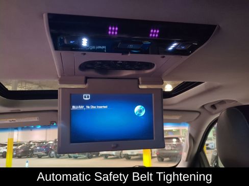 Used 2017 Cadillac Escalade Premium Luxury image 15