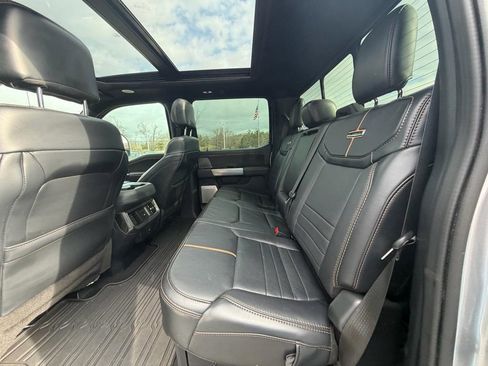 Used 2024 Ford F250 Platinum image 14