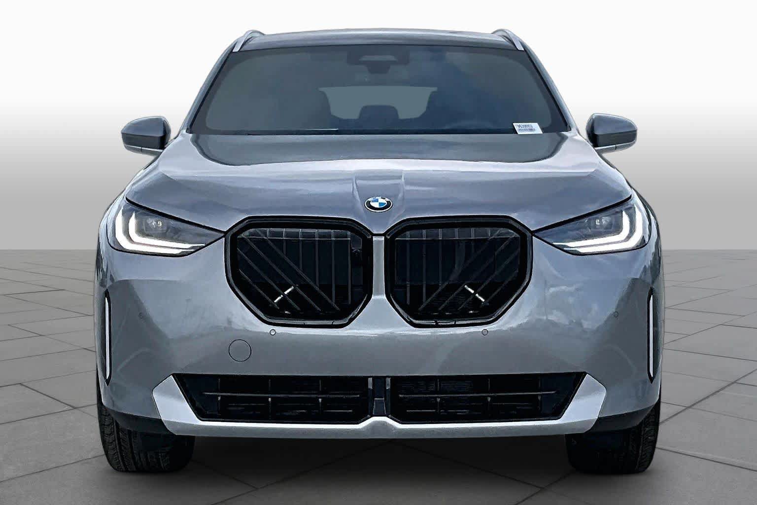 Used 2026 BMW X3 xDrive30i w/ Premium Package AWD/4WD image 3