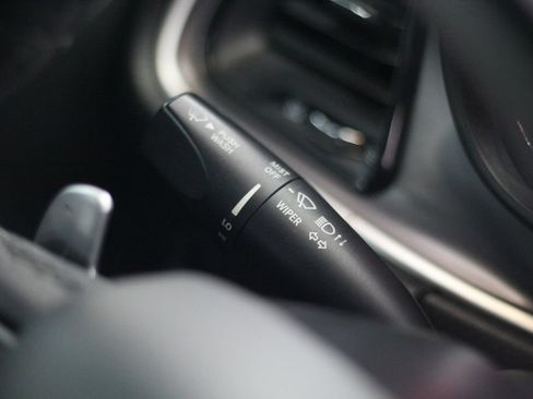 Used 2019 Dodge Challenger R/T w/ Driver Convenience Group RWD image 16
