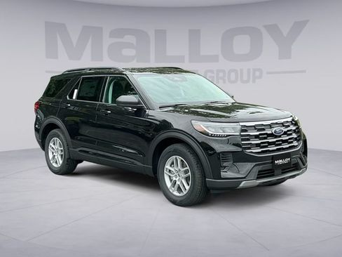 Used 2026 Ford Explorer Active AWD/4WD image 7