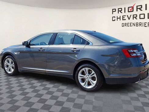 Used 2018 Ford Taurus SE FWD image 6