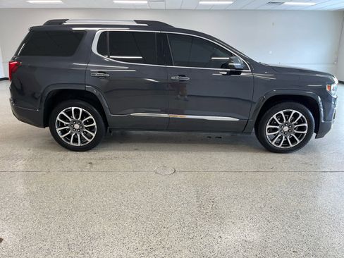 Used 2022 GMC Acadia Denali w/ Denali Ultimate Package image 4