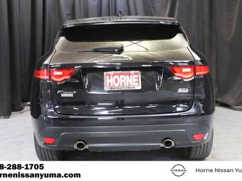 Used 2020 Jaguar F-PACE Prestige image 14