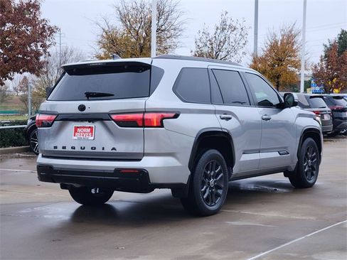 Used 2024 Toyota Sequoia Platinum image 3