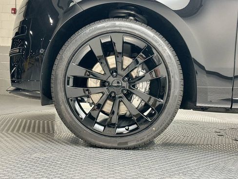 New 2026 Land Rover Range Rover Sport Dynamic SE AWD/4WD image 5