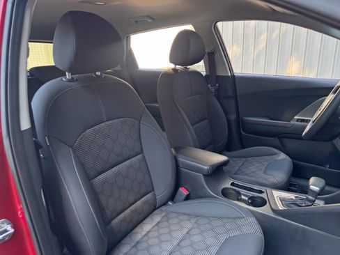 Used 2019 Kia Niro LX FWD image 30