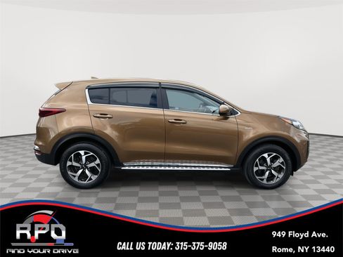 Used 2020 Kia Sportage LX AWD/4WD image 6
