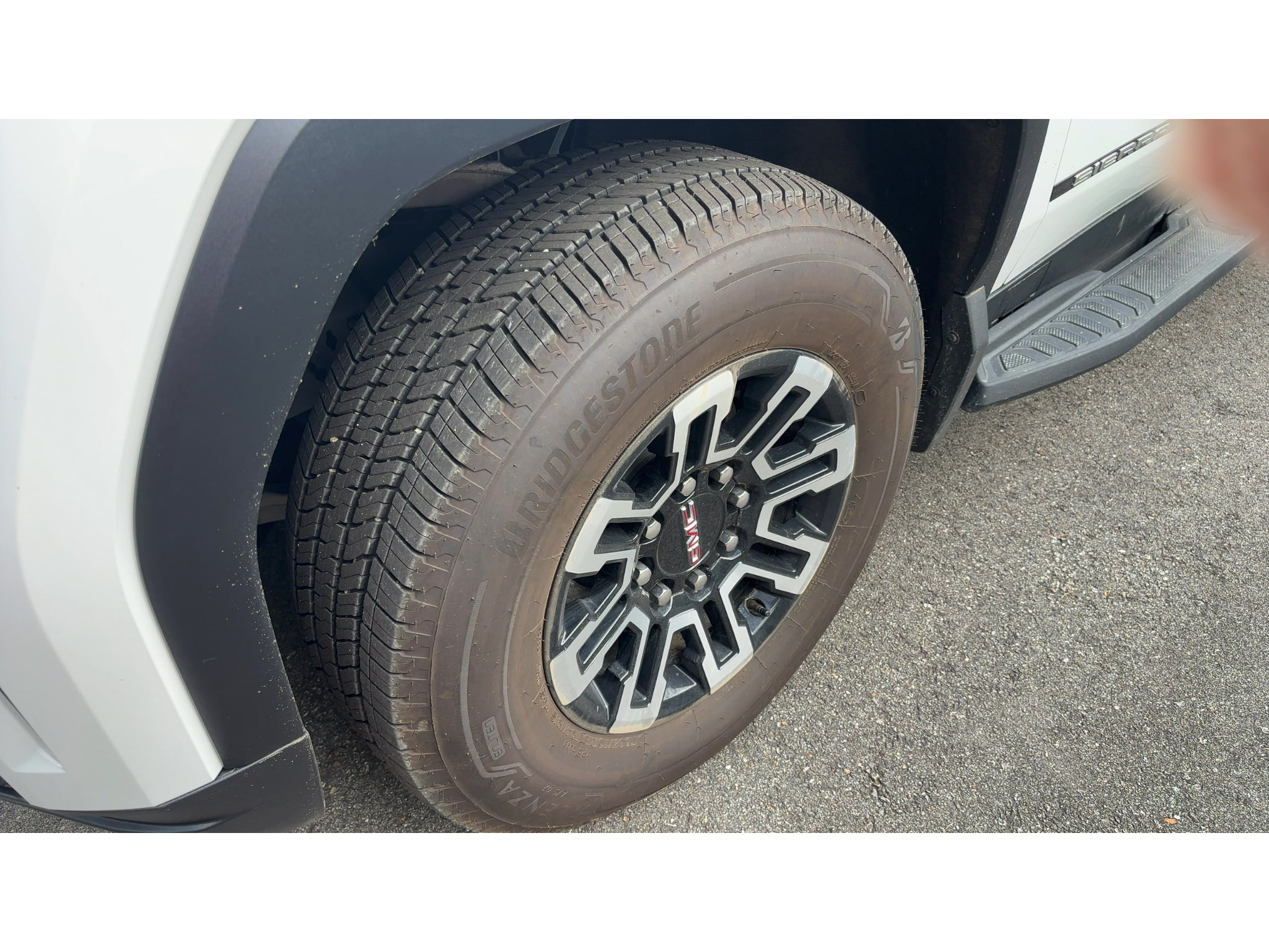 Used 2026 GMC Sierra EV Elevation AWD/4WD image 12