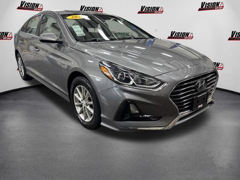 Used 2018 Hyundai Sonata SE FWD image 3