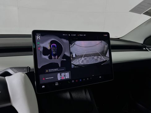 Used 2023 Tesla Model 3 Standard Range image 27