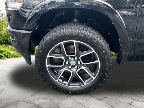Used 2019 RAM 1500 Laramie AWD/4WD image 8