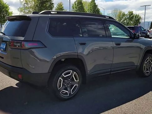 New 2026 Jeep Cherokee Limited AWD/4WD image 8
