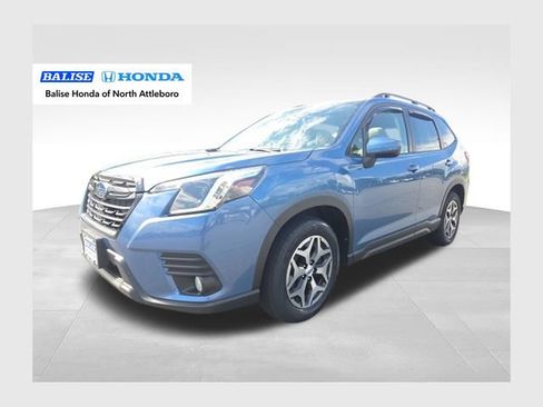 Used 2023 Subaru Forester Premium AWD/4WD image 1