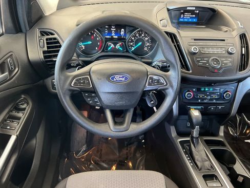 Used 2017 Ford Escape SE FWD image 15