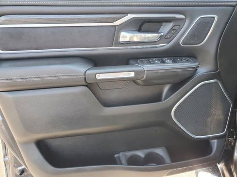 Used 2023 RAM 1500 Laramie AWD/4WD image 21