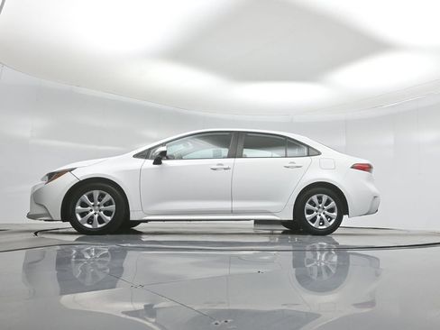Used 2023 Toyota Corolla LE FWD image 50