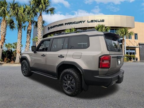 Used 2025 Toyota Land Cruiser image 7