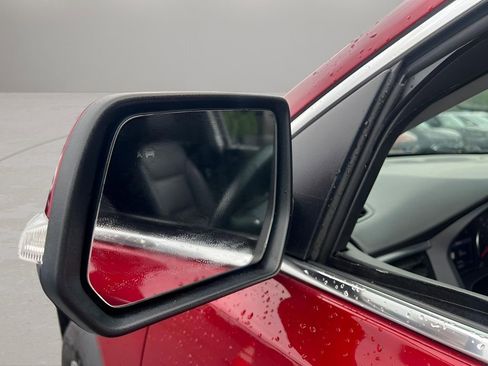 Used 2023 GMC Acadia SLT image 28