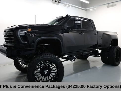 Used 2024 Chevrolet Silverado 3500 LTZ w/ LTZ Plus Package AWD/4WD image 28