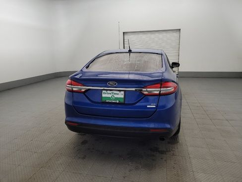 Used 2017 Ford Fusion SE w/ Fusion SE Technology Package image 7