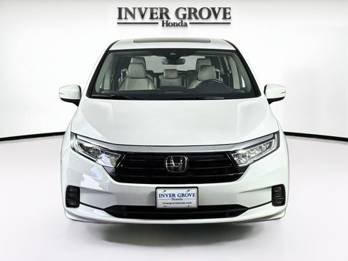 Used 2024 Honda Odyssey EX-L image 2