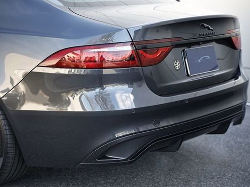 New 2024 Jaguar XF R-Dynamic SE image 9