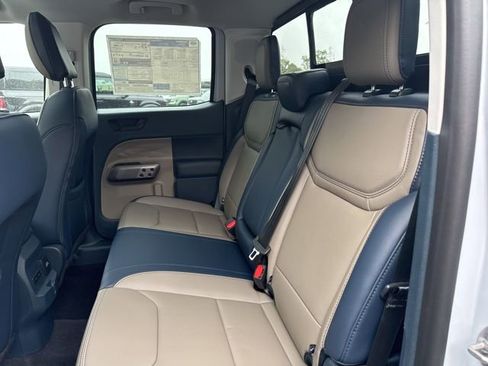 New 2025 Ford Maverick Lariat w/ 4K Tow Package image 22