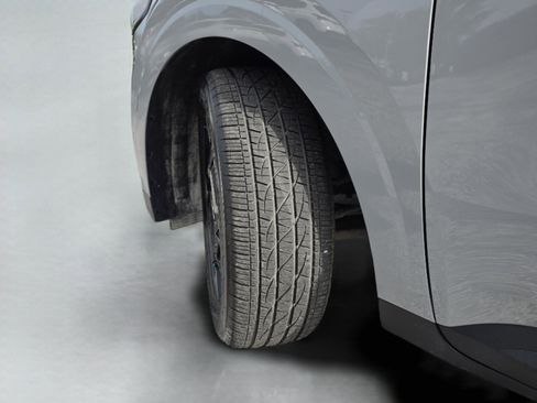 Used 2025 Kia Carnival EX FWD image 42