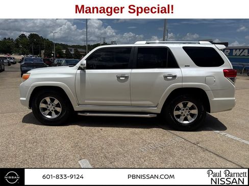 Used 2011 Toyota 4Runner SR5 RWD image 13