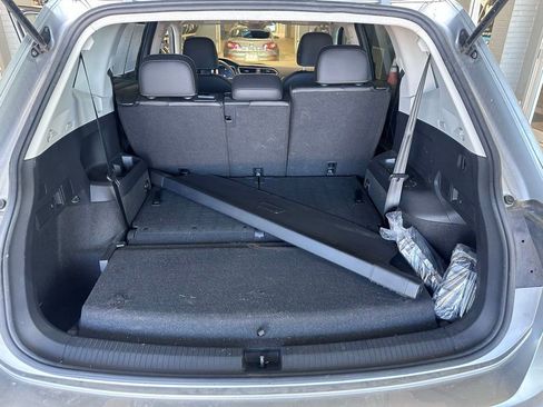 Used 2023 Volkswagen Tiguan SE FWD image 22