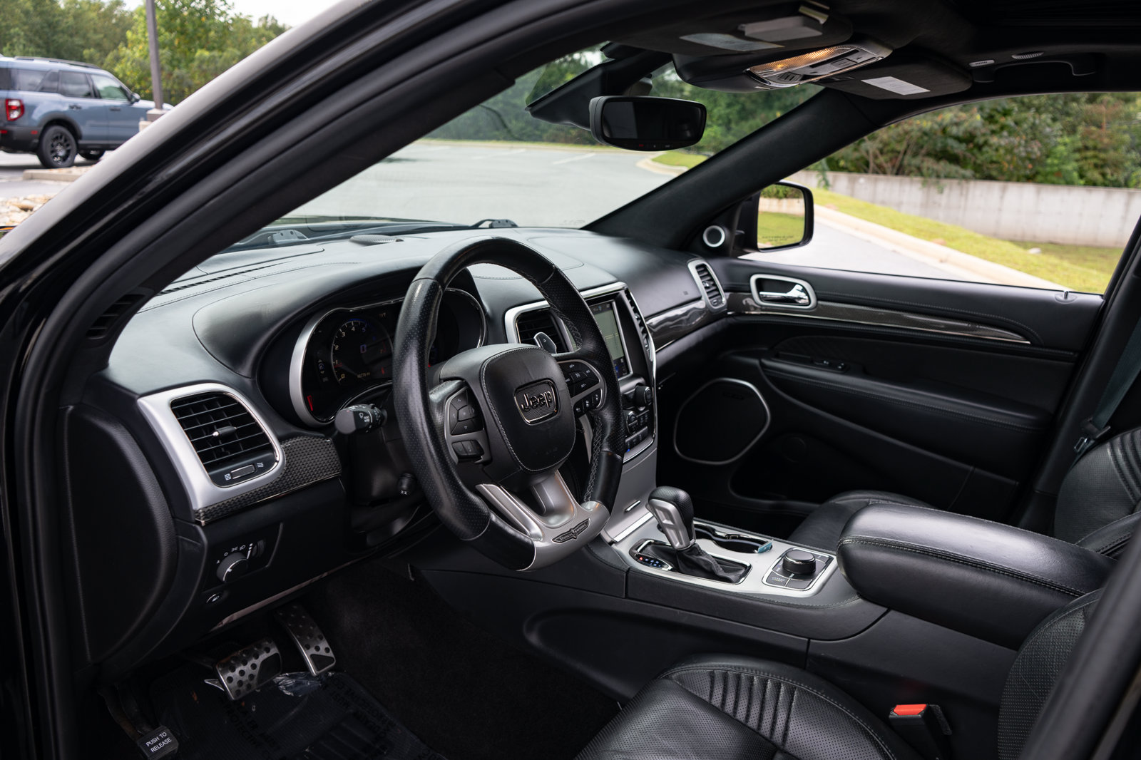 Used 2018 Jeep Grand Cherokee Trackhawk AWD/4WD image 27