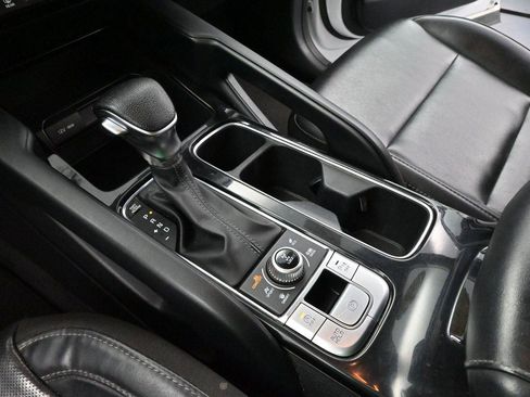 Used 2020 Kia Telluride LX AWD/4WD image 24