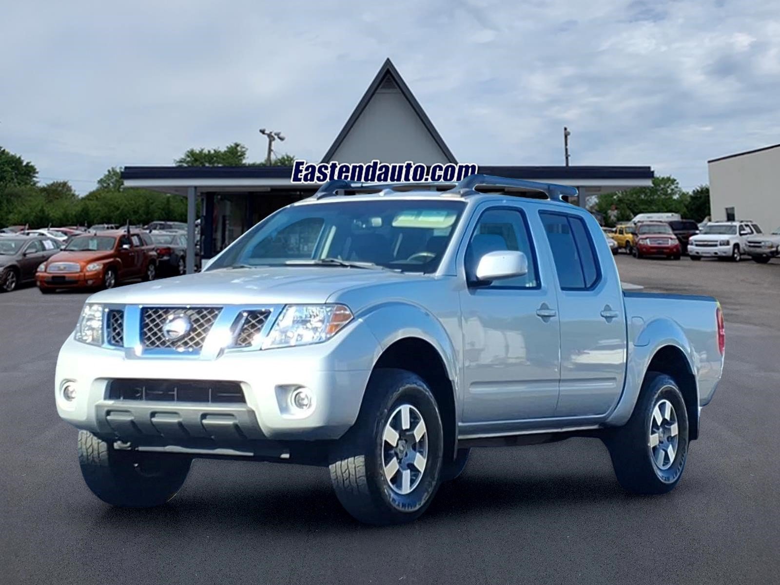 Used 2013 Nissan Frontier PRO-4X w/ Pro-4x Luxury Pkg AWD/4WD image 1