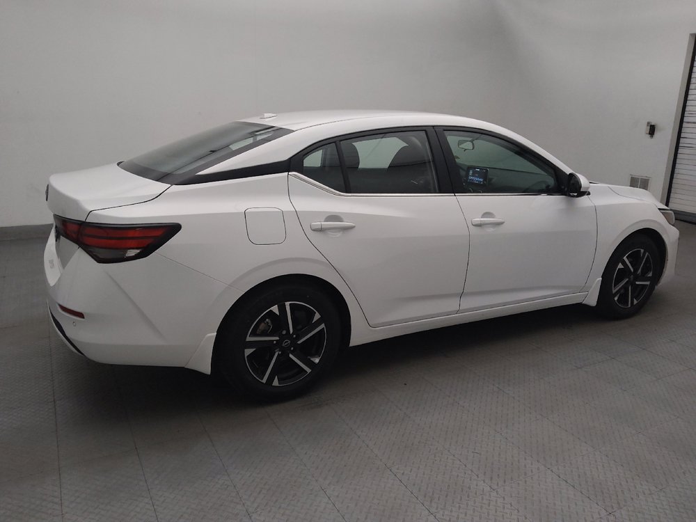 Used 2025 Nissan Sentra SV w/ All-Weather Package FWD image 10