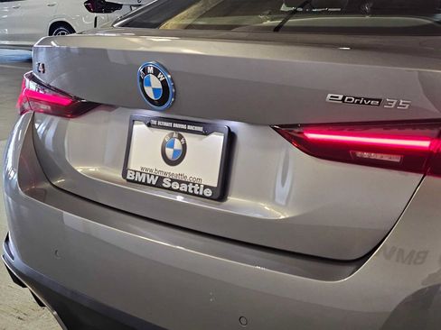 Used 2023 BMW i4 eDrive35 RWD image 7