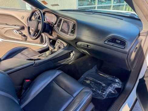 Used 2021 Dodge Challenger SXT w/ Plus Package image 12