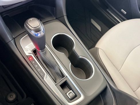 Used 2019 Chevrolet Equinox Premier FWD image 28